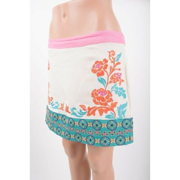 Champagne & Strawberry Mini Skirt Size M Floral White Pink Turquoise Embroidery - Picture 2 of 8